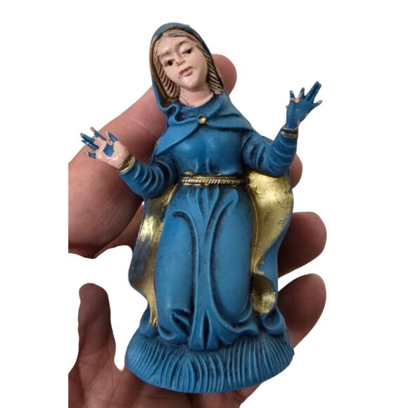 15 pc Set of Hand-Painted Italy Nativity Figurines - Picture 5 of 14